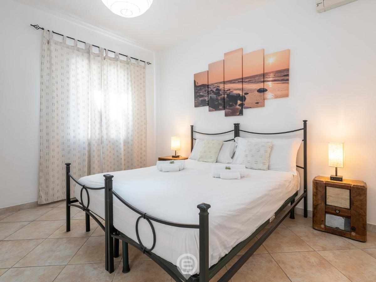 Lidia'S House Appartement Oristano Buitenkant foto